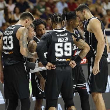 Virtus, contro l’Efes vale doppio. L’Eurolega può riaprire il mercato