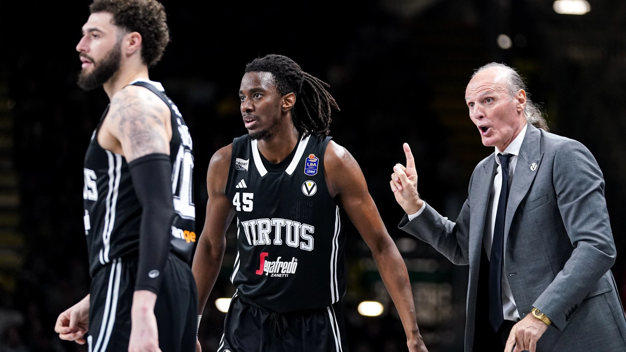Dusko Ivanovic (right), born in 1957, Montenegrin from Bijelo Polje, coaches Virtus Bologna Dusko Ivanovic (right), born in 1957, Montenegrin from Bijelo Polje, coaches Virtus Bologna