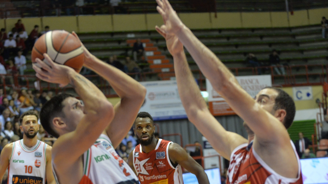 Forlì contro Pesaro al PalaGalassi