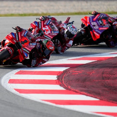 Sprint Race MotoGp: Bagnaia vince a Barcellona. Martin campione se...