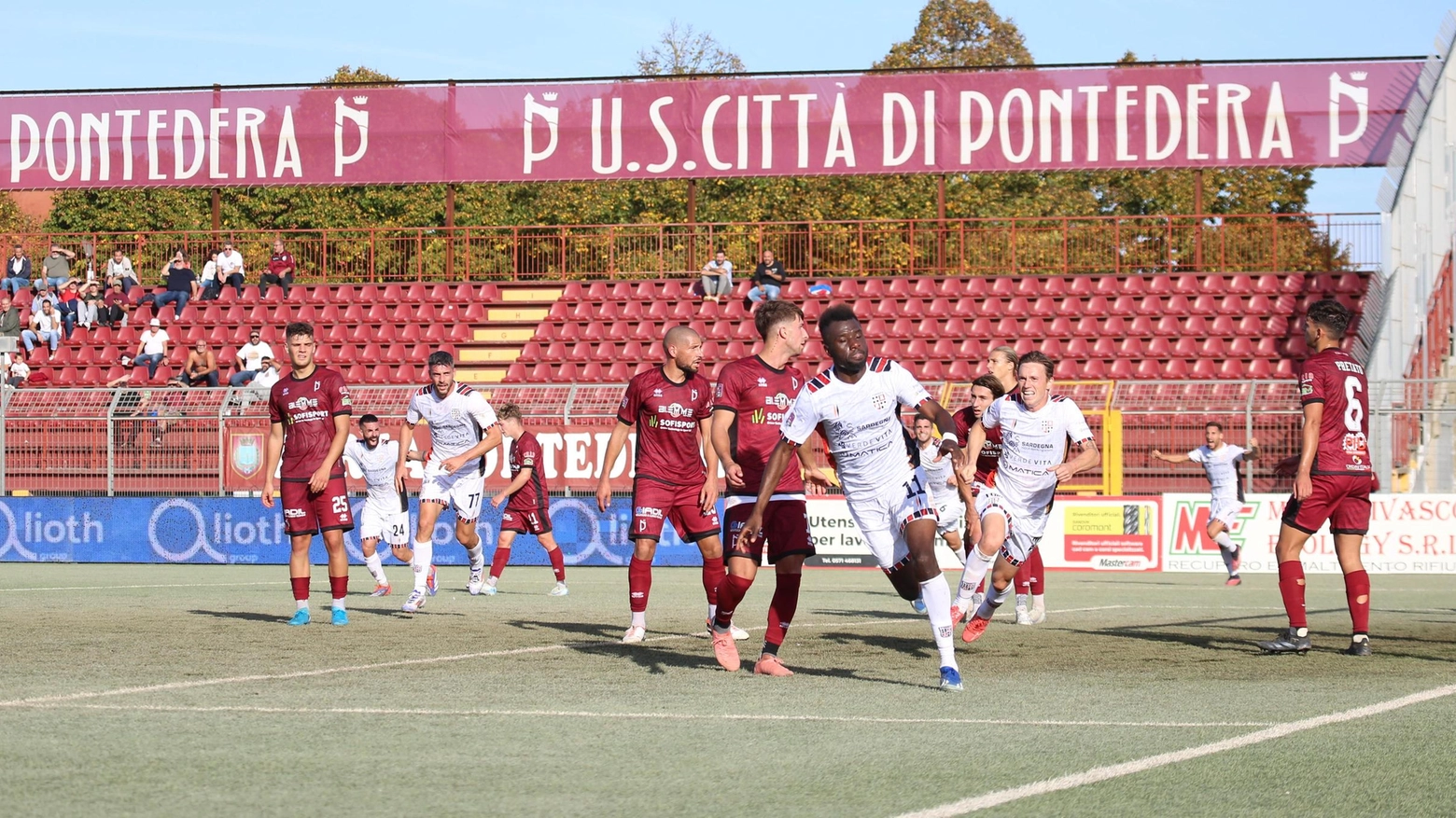 Pontedera, non dà tregua il periodo no. Con un uomo in meno la sconfitta è servita