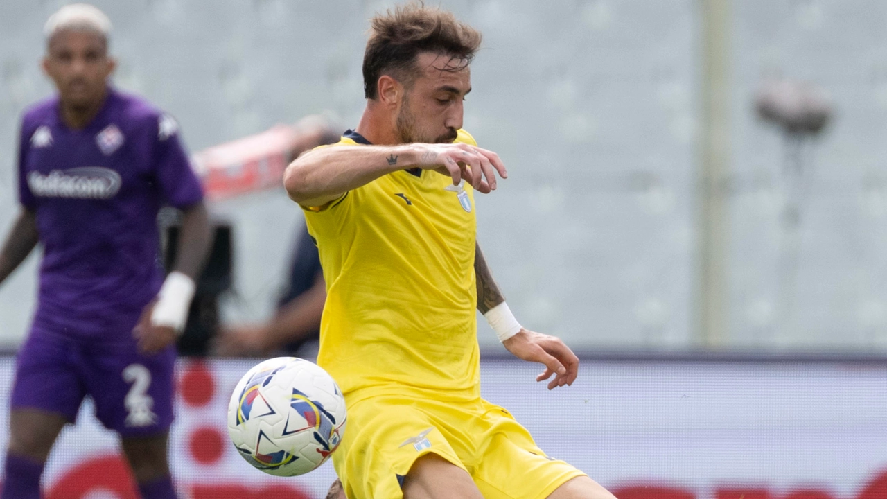 Gaetano Castrovilli con la maglia della Lazio