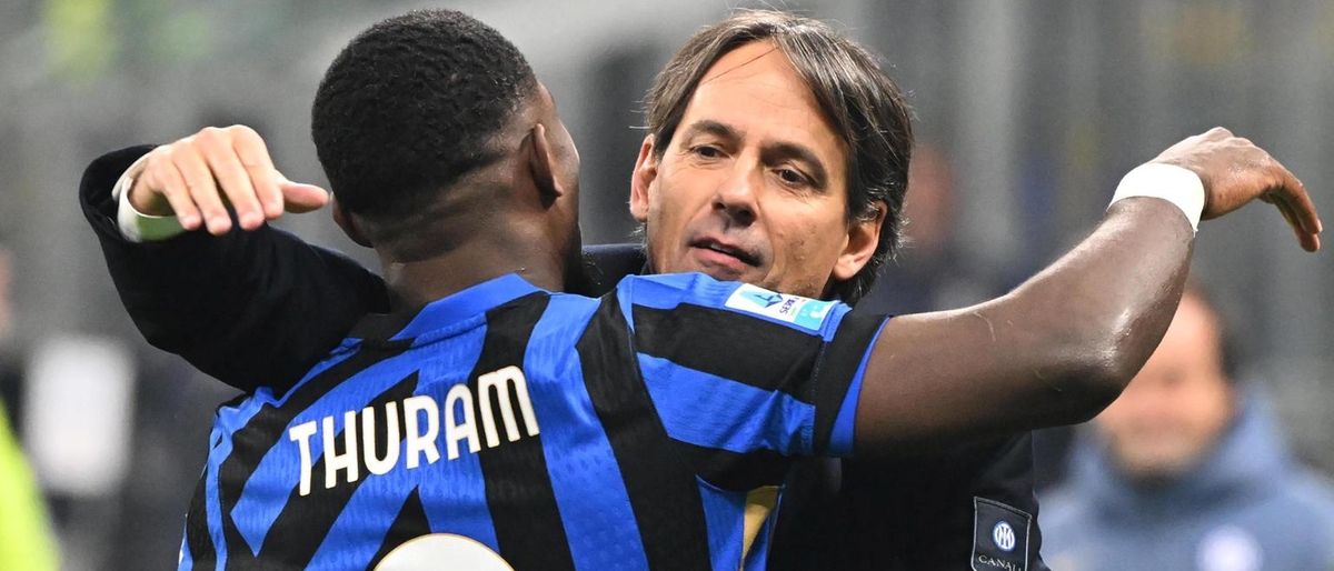 Simone Inzaghi valuta Thuram per la sfida Inter-Napoli tra infortuni e cambi modulo