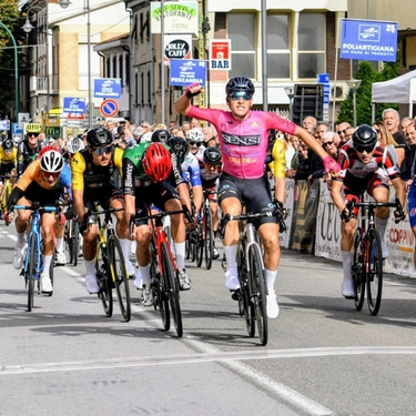 Ciclismo. La Coppa del mobilio va a Iacomoni. Battuti su Nencini e Hoeks