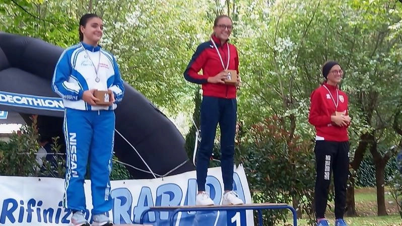 L'Atletica Grosseto Banca Tema brilla a Prato e Firenze con successi e primati. Dalla marcia alla prova multipla, i talenti si distinguono in varie categorie. Prossimo obiettivo: il Campionato Italiano Allievi a Grottammare.