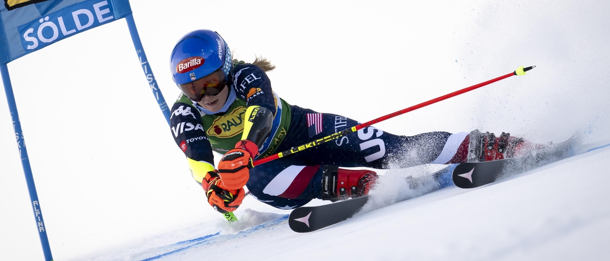 Mondiali sci, Johnson-Shiffrin oro nella team combined. Ottava l’Italia