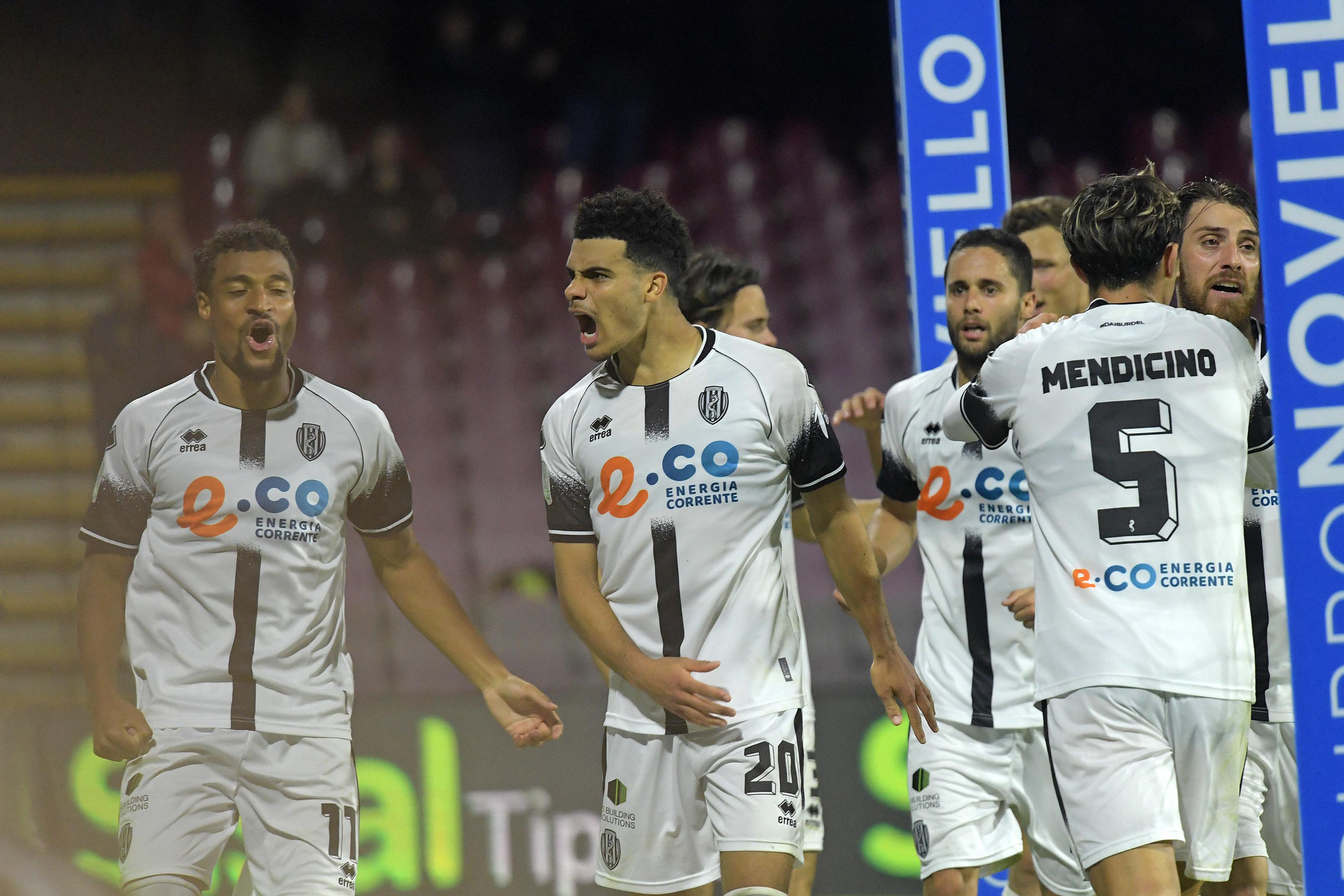 Una perla di Tavsan salva il Cesena contro la Salernitana