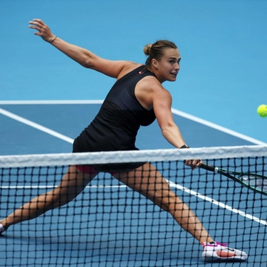 Tennis: al via Wta Finals, Sabalenka batte Zheng in due set