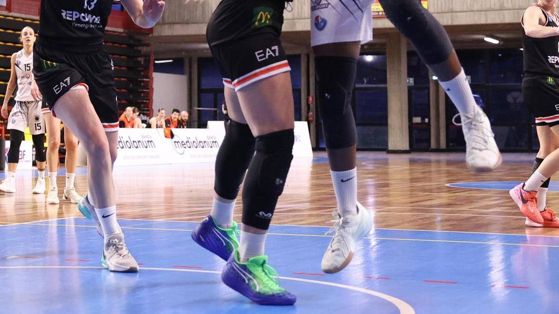 Basket femminile. La Cestistica domina il Salerno e si aggiudica lo scontro salvezza