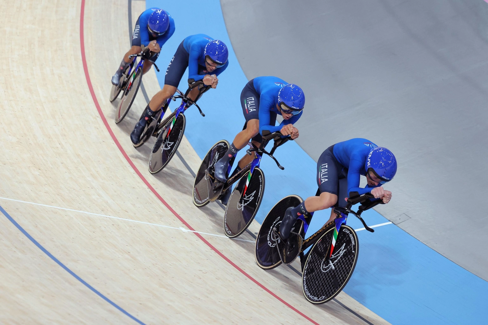 Il quartetto azzurro in pista a Parigi