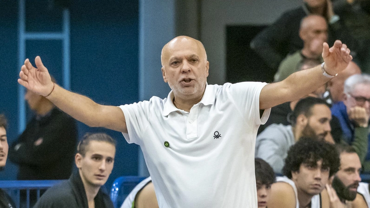 Coach Luigi Garelli conta di recuperare per la gara di questa sera Calbini, che ha problemi a una caviglia (Tedioli) Coach Luigi Garelli conta di recuperare per la gara di questa sera Calbini, che ha problemi a una caviglia (Tedioli)