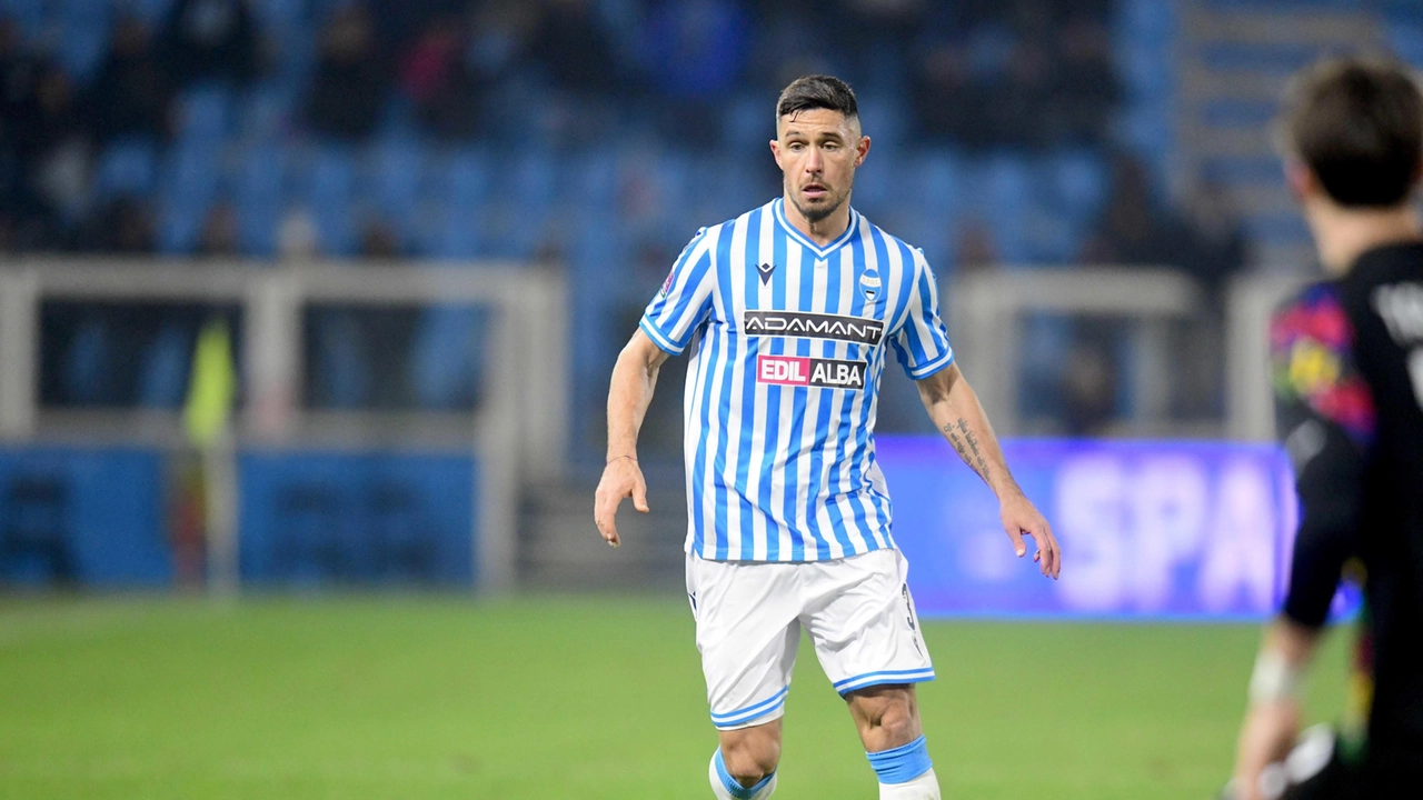 Il terzino destro della Spal, Matteo Bruscagin