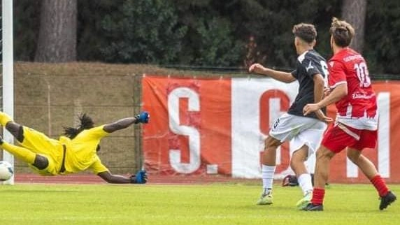 Un’immagine della sfida tra Maceratese e Alma Juventus Fano di domenica