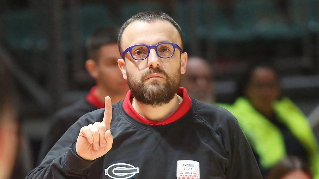 Volti scuri in casa Andrea Costa dopo la sconfitta con Piacenza. Una sconfitta che fa male, per come è venuta,... Volti scuri in casa Andrea Costa dopo la sconfitta con Piacenza. Una sconfitta che fa male, per come è venuta,...