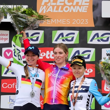 Vuelta 2024 femminile, Realini a sorpresa prima maglia rossa