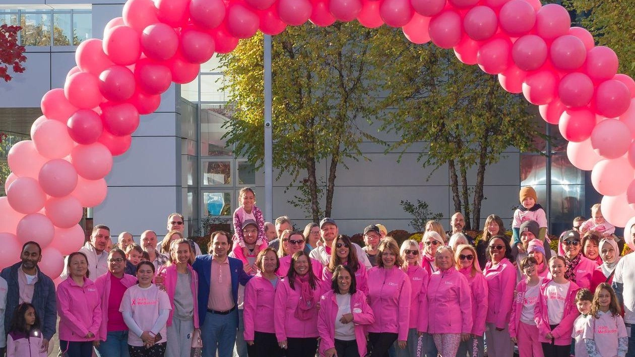 Donazione di 37mila dollari della Mediacom all'American Cancer Society per la ricerca sul tumore al seno. La famiglia Commisso raddoppia l'importo devoluto.