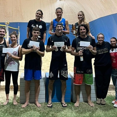 Beach volley: torneo avvincente a Gimarra. Pais e Montesi ok