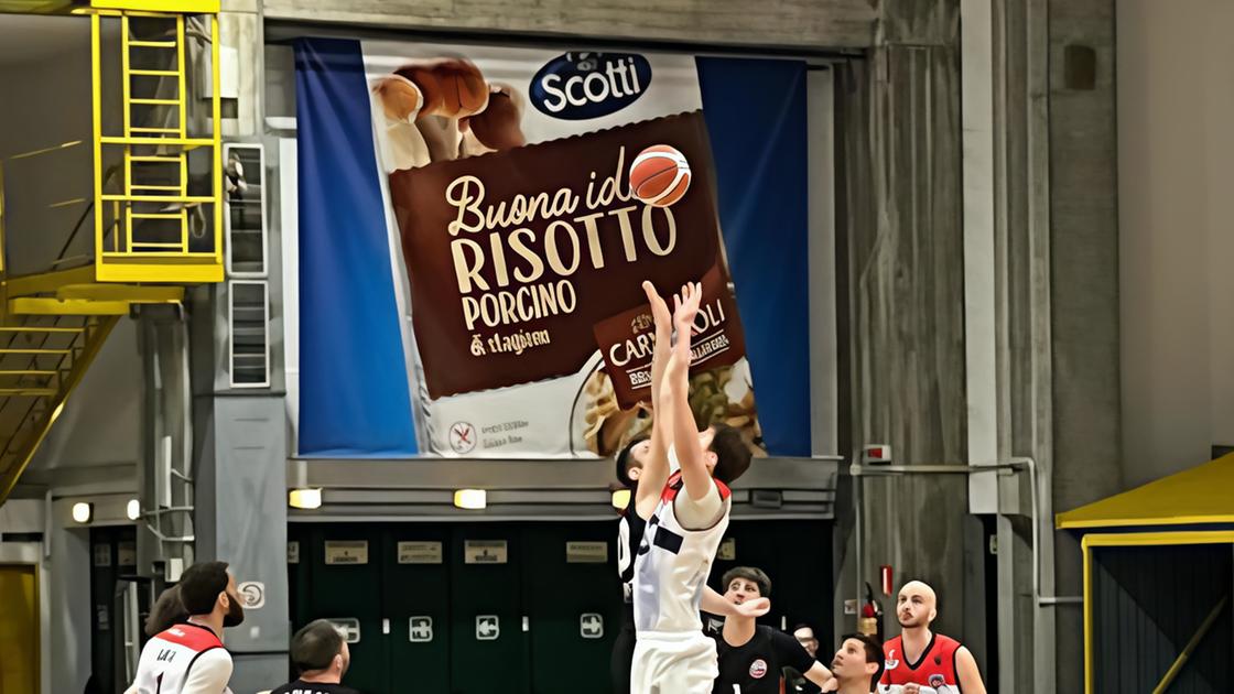 https://sport.quotidiano.net/image-service/view/acePublic/alias/contentid/ZTdhYzgwNWYtM2IxNy00/0/bcl-non-digerisce-il-riso-in-riva-al-ticino.jpeg?f=16:9&w=1200&h=630