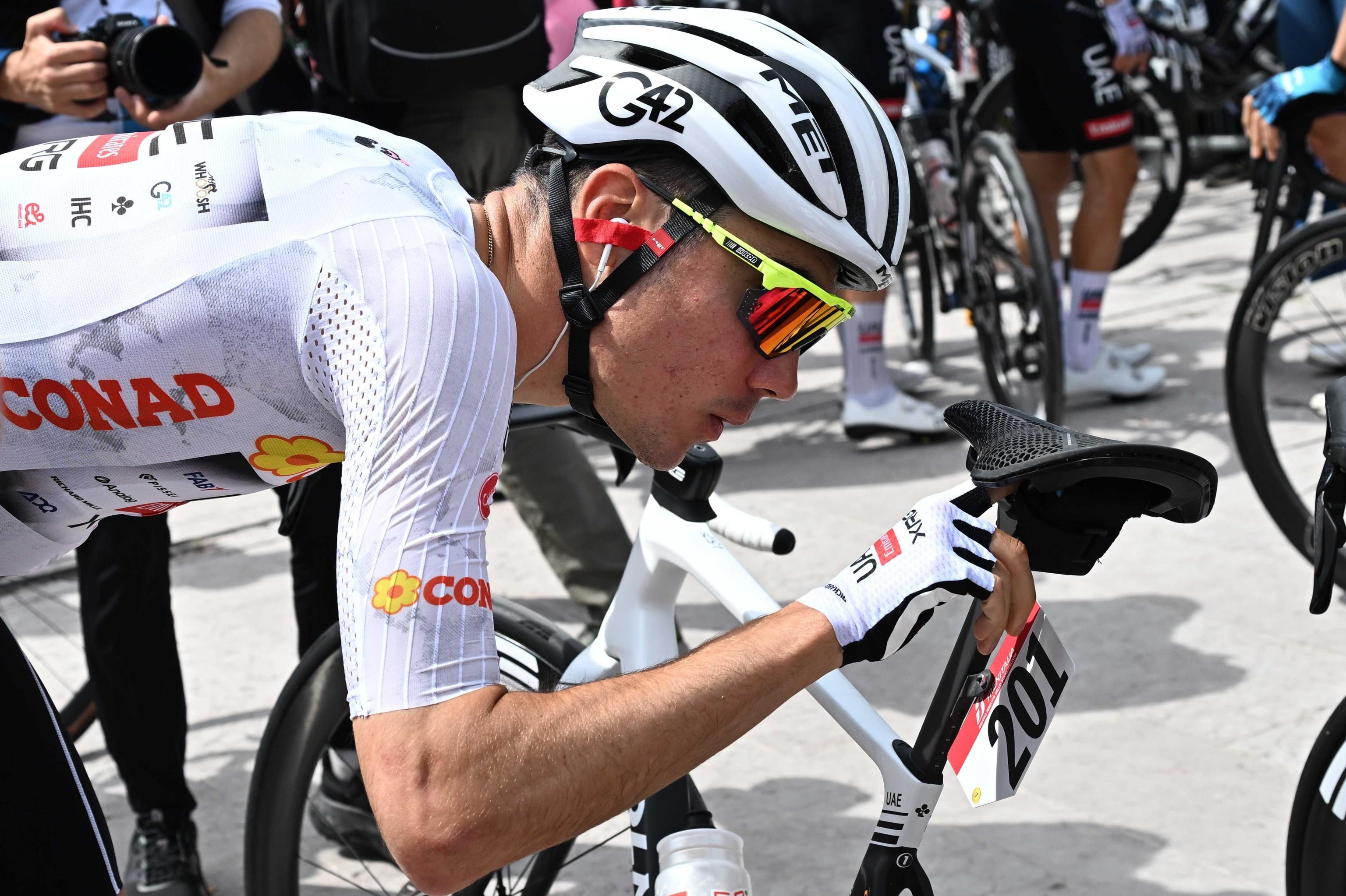 Ciclismo, lunga pausa per Ayuso: niente più Grandi Giri e all in sul Mondiale