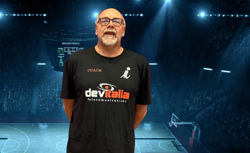 https://sport.quotidiano.net/image-service/view/acePublic/alias/contentid/ZTg3MzQ1ZGYtN2QyOS00/0/coach-campani-ha-buoni-motivi-per-festeggiare-la-vittoria.jpeg