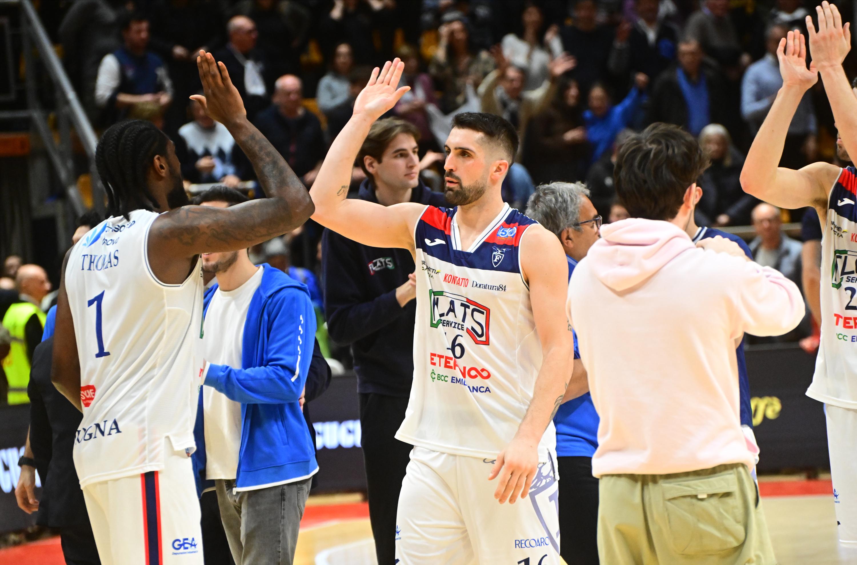 La Fortitudo cala la sesta vittoria: Cantù battuta 74 57