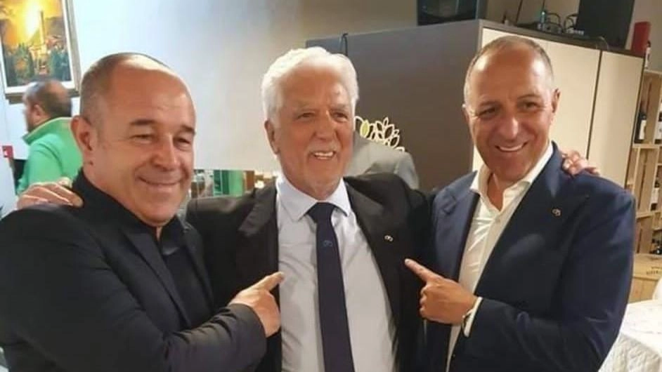 Da sinistra: Marco Villa (ct azzurro della pista), Ivano Fanini e Cordiano Dagnoni