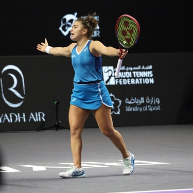 Paolini ko alle Wta Finals, Sabalenka vince coi brividi. Con Zheng l’ultima chance