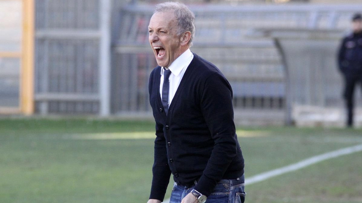 L’ex allenatore giallorosso Alessandrini: "Tifo Recanatese, spero nel ripescaggio"