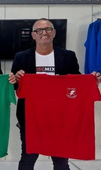 https://sport.quotidiano.net/image-service/view/acePublic/alias/contentid/ZWY3MTgzNmUtZDc1Yy00/0/torneo-dei-rioni-tris-dei-gialli-oggi-altro-match.jpeg