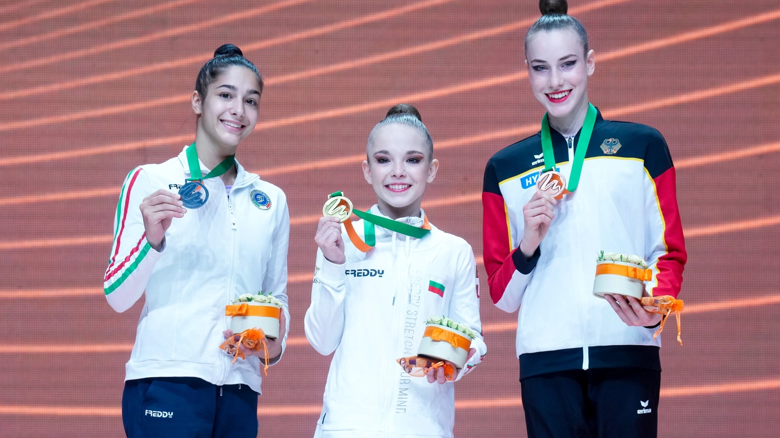 Da sinistra: Sofia Raffaeli, la bulgara Stiliana Nikolova, e la tedesca tedesca Darja Varfolomeev