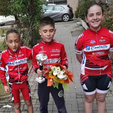 Ciclismo Il Velo Club si coccola i suoi baby campioni. Primo acuto stagionale per Alessio Martinelli. Bene Sabato e Toscano