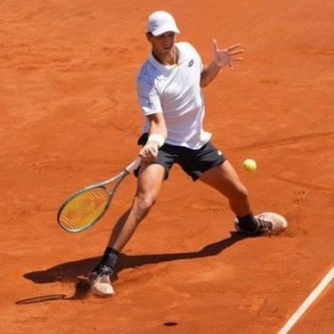 Tennis: Santiago, battuto Cerundolo, Darderi ai quarti