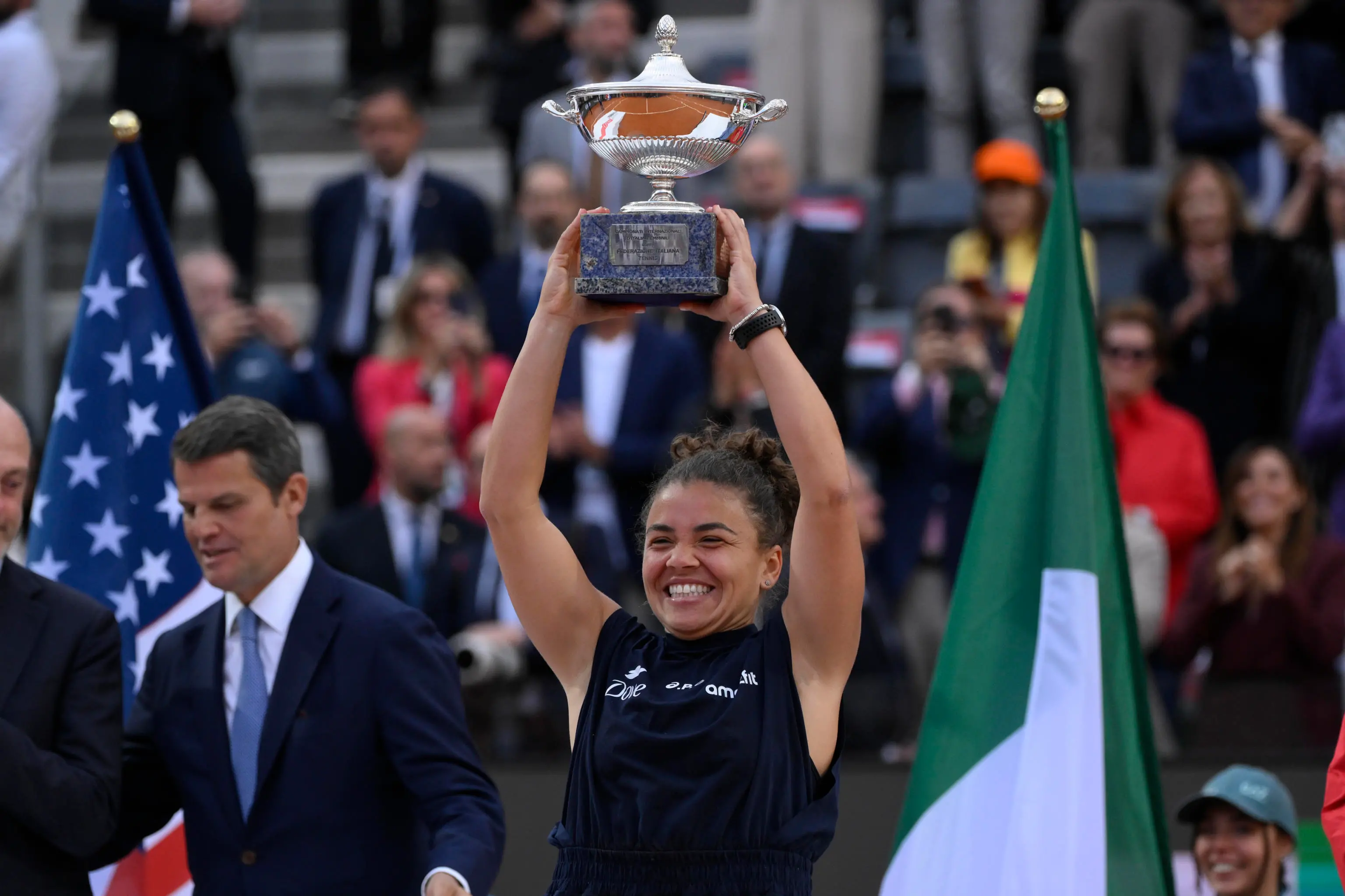 Jasmine Paolini è la regina degli Internazionali: battuta Coco Gauff in finale