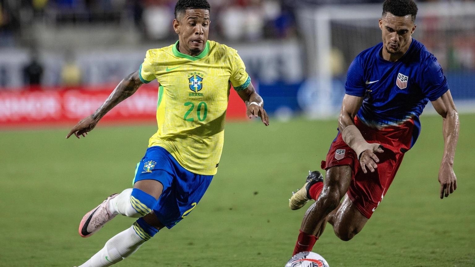 Calcio: il brasiliano Savinho al Manchester City per 40 milioni