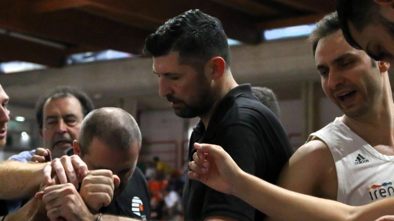 Coach Scocchera sarà nuovamente in panchina domenica nel derby con Pontedera