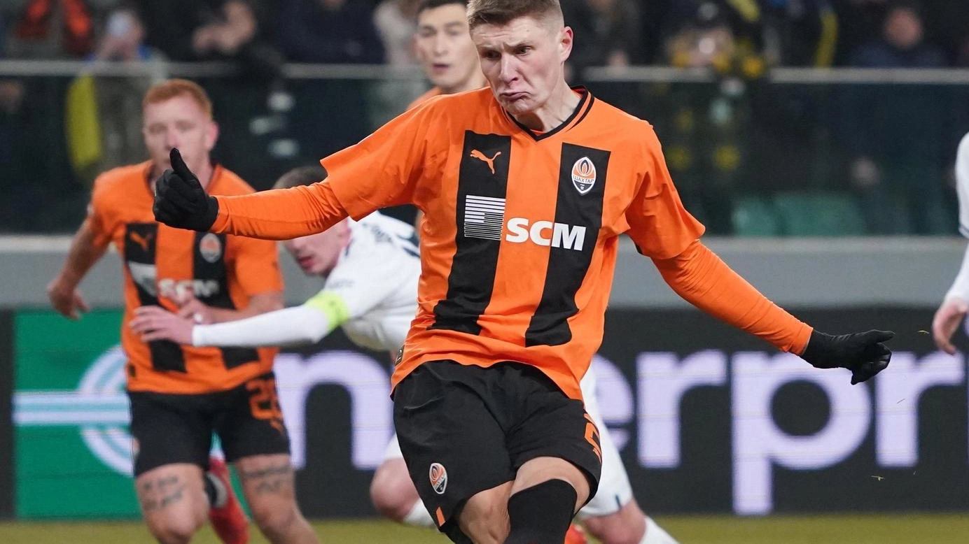 Bondarenko show: lo Shakhtar manda 5 messaggi