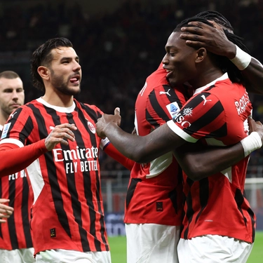 Serie A, svolta storica: Dazn trasmetterà in chiaro Milan-Napoli. Come fare per vederla