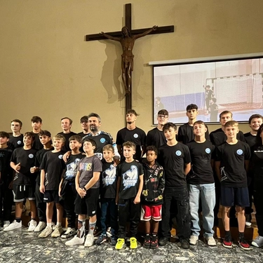 Pallamano, presentazione venerdì scorso al seminario di via Fabbri. Ferrara United toglie i veli. Sfilano prima squadra e giovanili