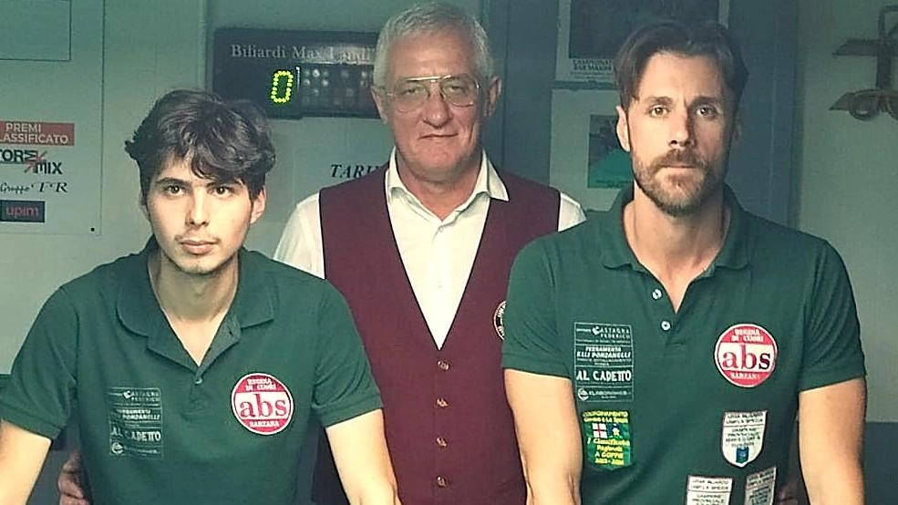 I vincitori Alessio Acerbi e Giacomo Ternelli con l’arbitro Enrico Gardoni