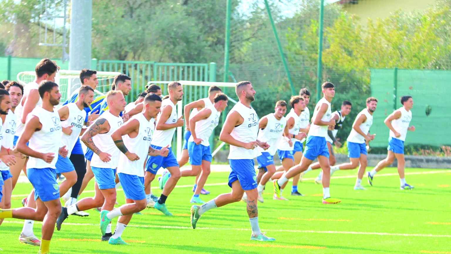 La formazione toscana si allena in vista del match contro il Sassuolo