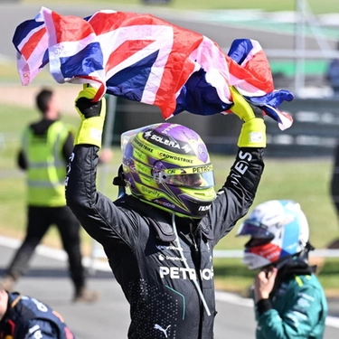 F1: Hamilton esulta 'non pensavo di tornare dove sono oggi'