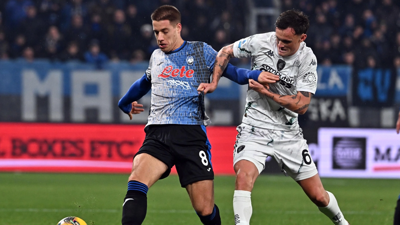 Mario Pasalic in azione contro l'Empoli nel match giocato domenica al Gewiss Stadium