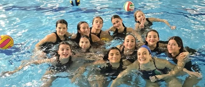 Pallanuoto, le ragazze dell'Azzurra a lezione da Chiara Tabani