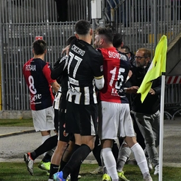 Calcio serie C. Taurino bacchetta il Gubbio: "Troppo nervosi. Sono arrabbiato per le due espulsioni»