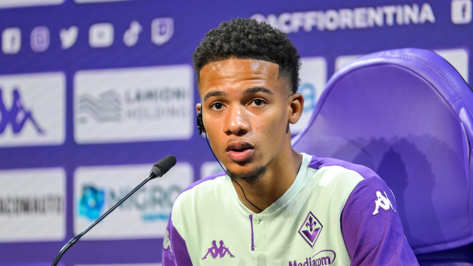 Richardson durante la presentazione al Viola Park (Fotocronache Germogli)