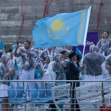 Al Kazakistan la prima medaglia dei Giochi: bronzo nella carabina 10 metri a squadre miste