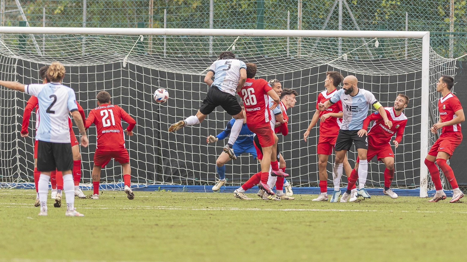 Il Lentigione sconfigge il San Marino 3-1 con gol di Sabba, Biguzzi, Alessandrini e Lombardi. Espulso Haruna. Cascione non riesce a invertire la situazione.